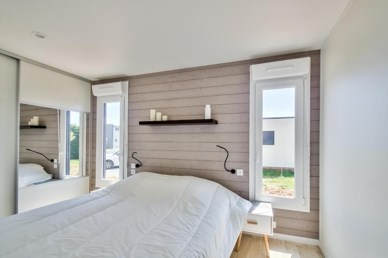 Chalet Pour 8 Dans Residence Avec Piscine Chauffee Бретиньоль-сюр-Мер Экстерьер фото